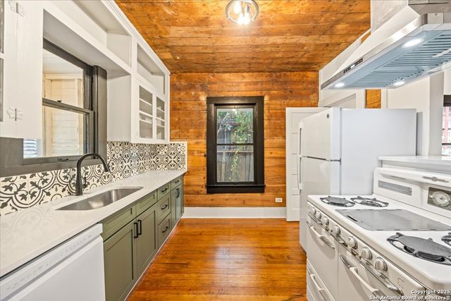 1019 Saint James, San Antonio, TX 78202