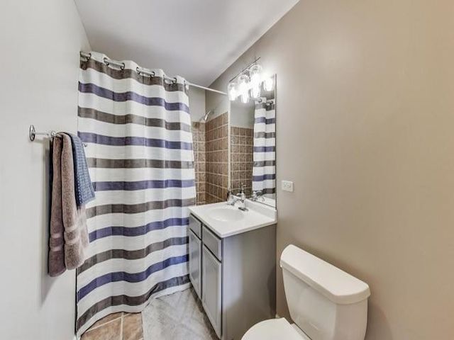 400 W Ontario Street 1206, Chicago, IL 60654