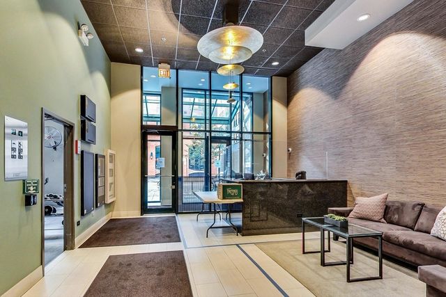 400 W Ontario Street 1206, Chicago, IL 60654