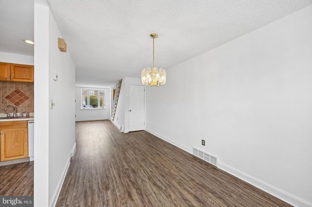 924 FAIRFAX RD, Drexel Hill, PA 19026