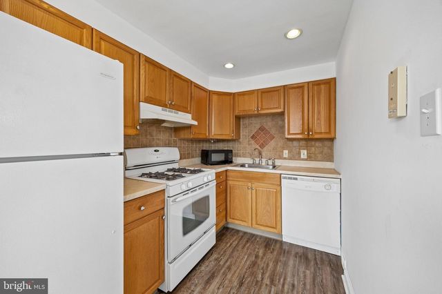 924 FAIRFAX RD, Drexel Hill, PA 19026
