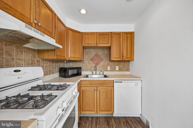 924 FAIRFAX RD, Drexel Hill, PA 19026