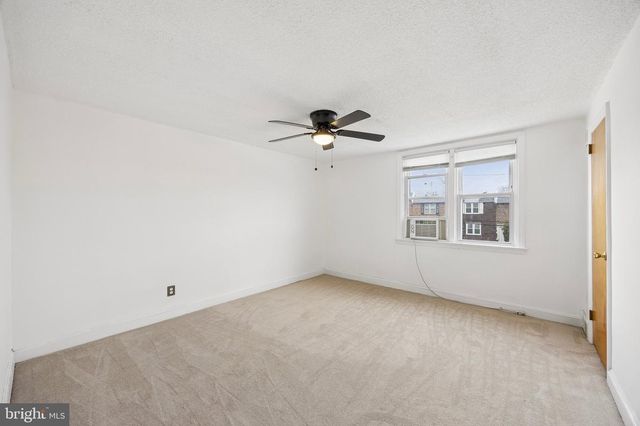 924 FAIRFAX RD, Drexel Hill, PA 19026