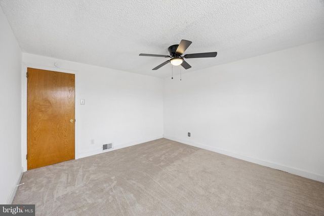 924 FAIRFAX RD, Drexel Hill, PA 19026