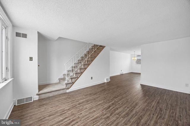 924 FAIRFAX RD, Drexel Hill, PA 19026