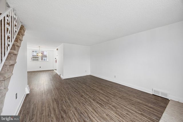 924 FAIRFAX RD, Drexel Hill, PA 19026