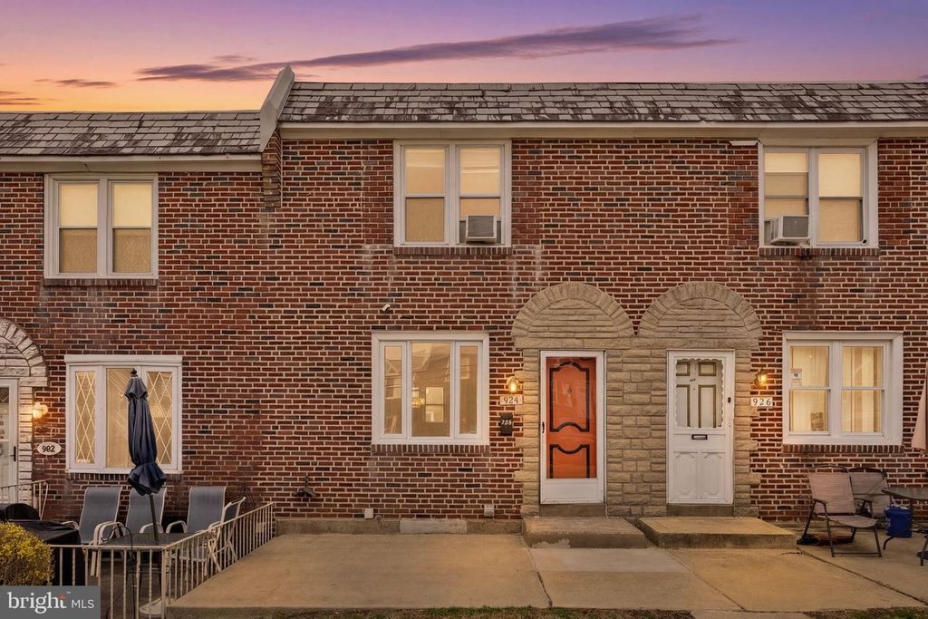 924 FAIRFAX RD, Drexel Hill, PA 19026