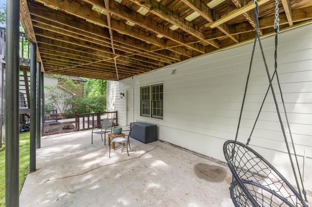 1025 Charlton Trace SW, Marietta, GA 30064