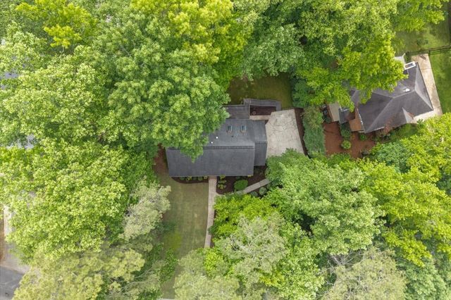 1025 Charlton Trace SW, Marietta, GA 30064
