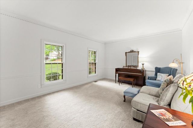 1025 Charlton Trace SW, Marietta, GA 30064