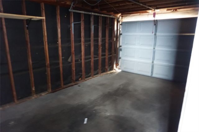 2417 Jamestown Mall 24, Houston, TX 77057