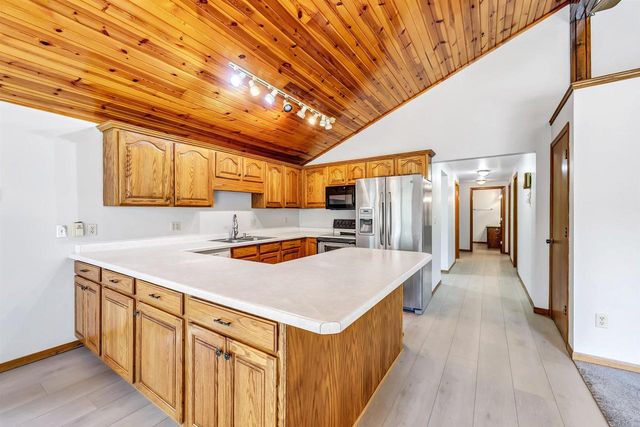 N6568 STATE HIGHWAY 180, Marinette, WI 54143