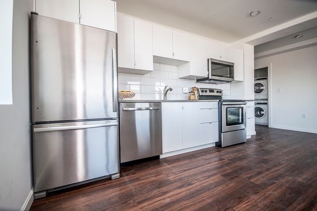 70 Parker Hill Ave 505, Boston, MA 02120