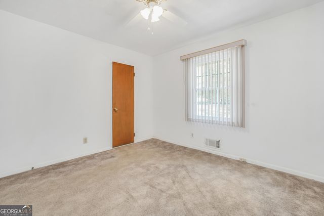 103 Julie Circle, Griffin, GA 30223