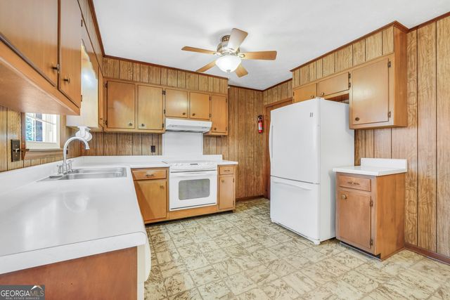 103 Julie Circle, Griffin, GA 30223