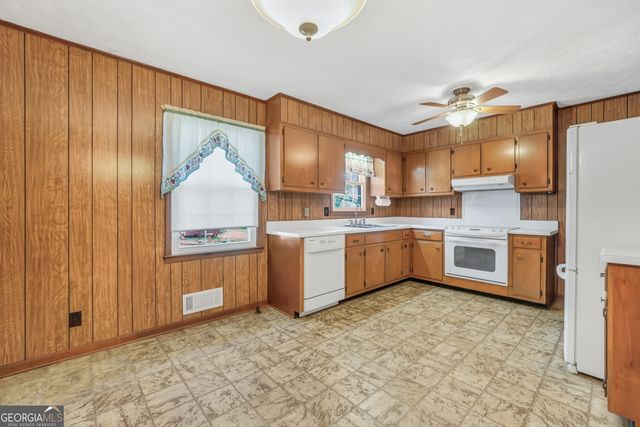 103 Julie Circle, Griffin, GA 30223