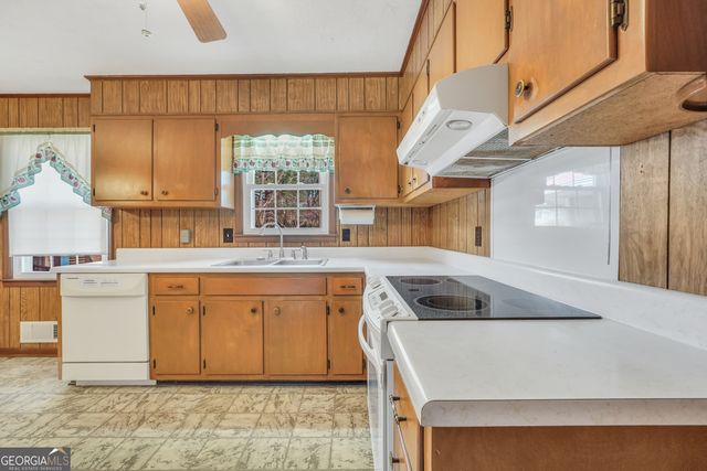 103 Julie Circle, Griffin, GA 30223