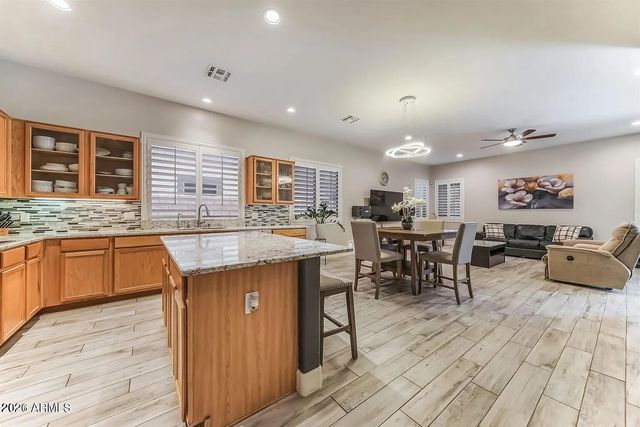 1221 E KRAMER Circle, Mesa, AZ 85203