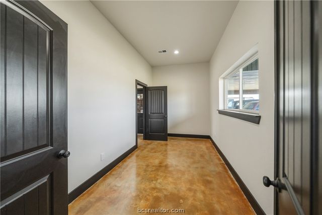 975 County Road 182, Other, TX 77575