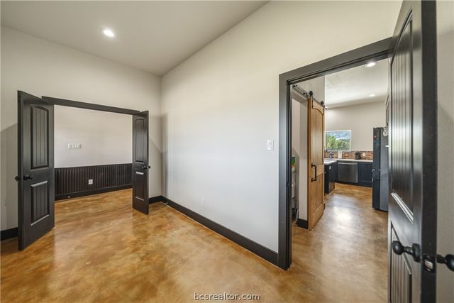 975 County Road 182, Other, TX 77575