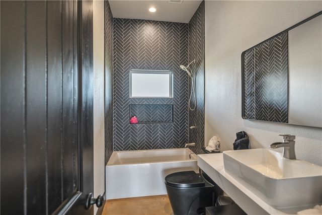 975 County Road 182, Other, TX 77575