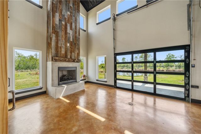 975 County Road 182, Other, TX 77575