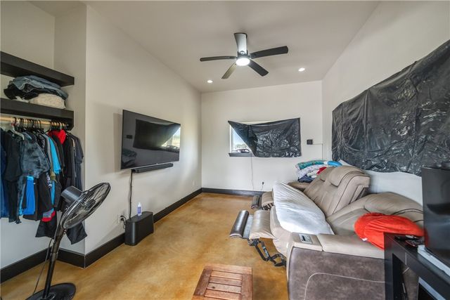 975 County Road 182, Other, TX 77575