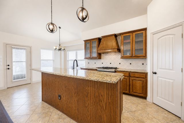 2933 Softwood Circle, Fort Worth, TX 76244