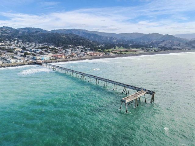 831 Fassler Avenue, Pacifica, CA 94044