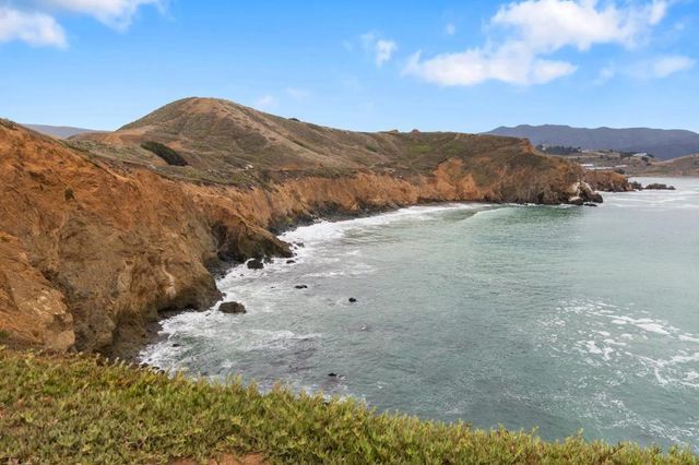 831 Fassler Avenue, Pacifica, CA 94044