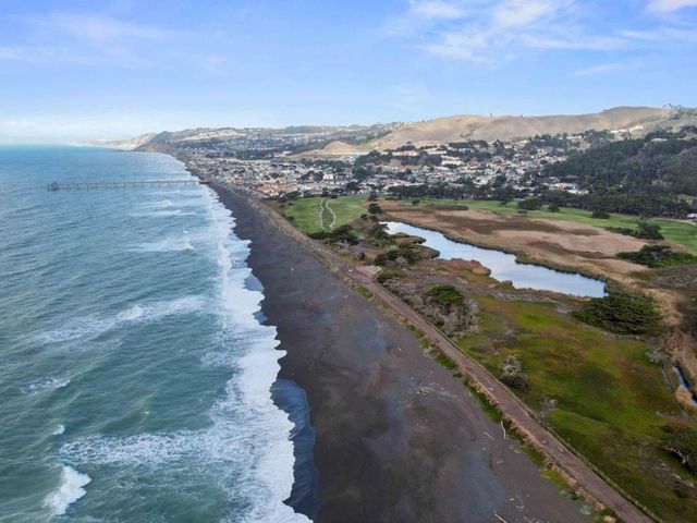 831 Fassler Avenue, Pacifica, CA 94044