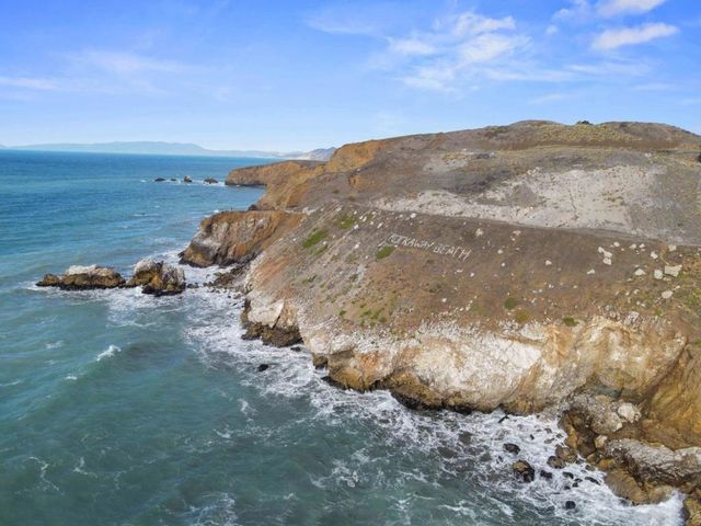 831 Fassler Avenue, Pacifica, CA 94044