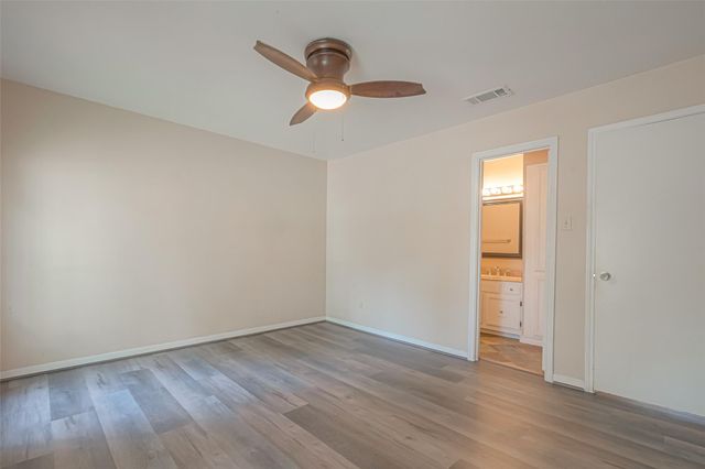 10217 Longmont Drive, Houston, TX 77042