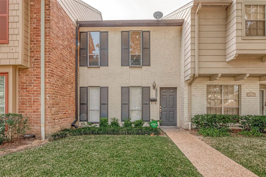 10217 Longmont Drive, Houston, TX 77042