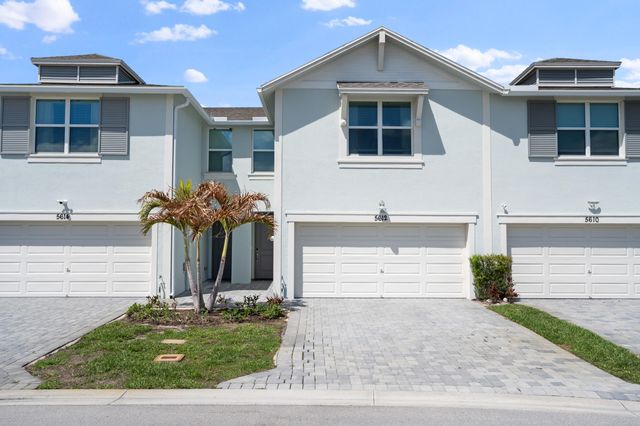 5612 SE Edgewater Circle, Stuart, FL 34997