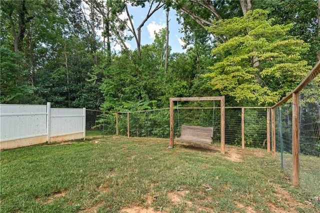 139 Myrtle Street, Toccoa, GA 30577