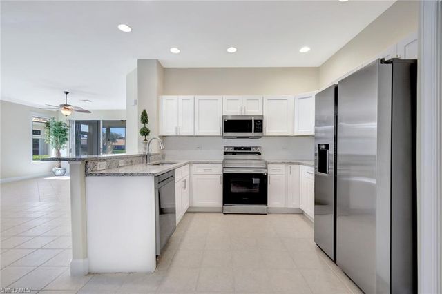 8777 E Bay CIR, Fort Myers, FL 33908