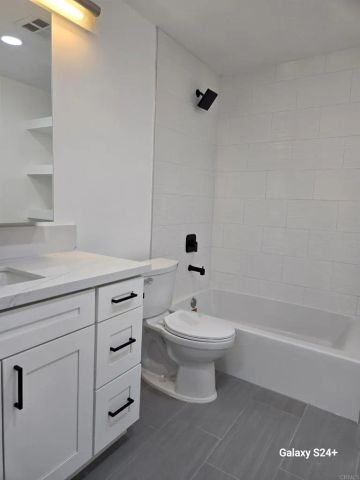 110 W Island Ave, San Diego, CA 92101
