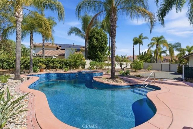 2749 Silver Oak, Escondido, CA 92029