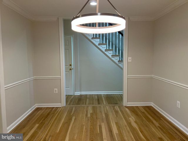 6683 MCLEAN DR, Mclean, VA 22101
