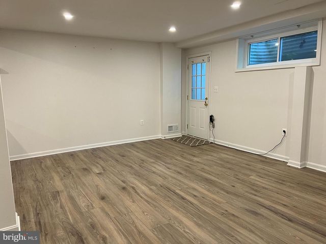 6683 MCLEAN DR, Mclean, VA 22101