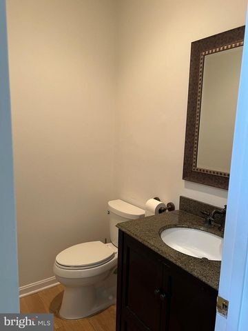 6683 MCLEAN DR, Mclean, VA 22101