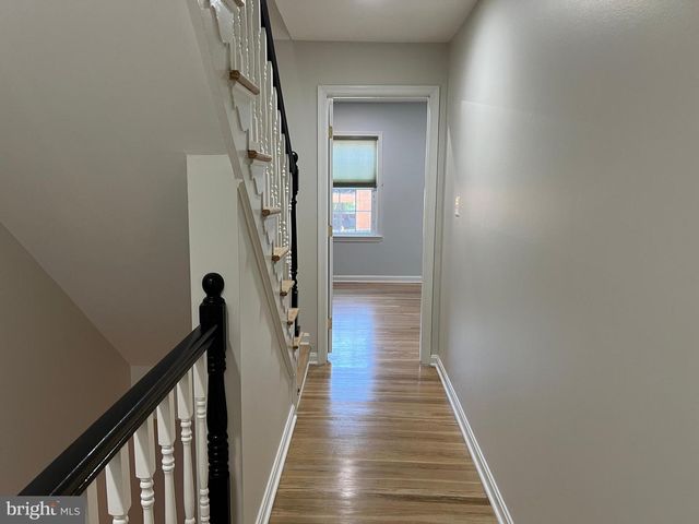 6683 MCLEAN DR, Mclean, VA 22101
