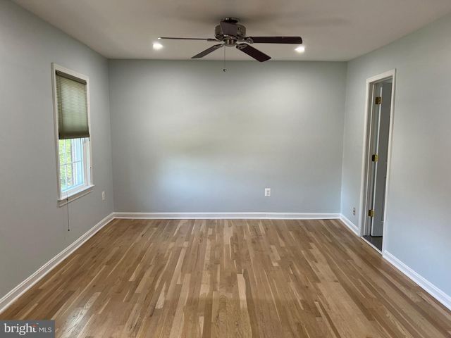 6683 MCLEAN DR, Mclean, VA 22101