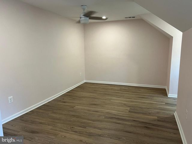 6683 MCLEAN DR, Mclean, VA 22101