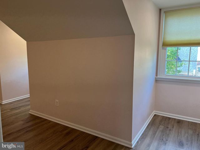 6683 MCLEAN DR, Mclean, VA 22101