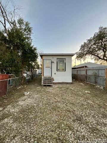 1547 Center, San Antonio, TX 78202