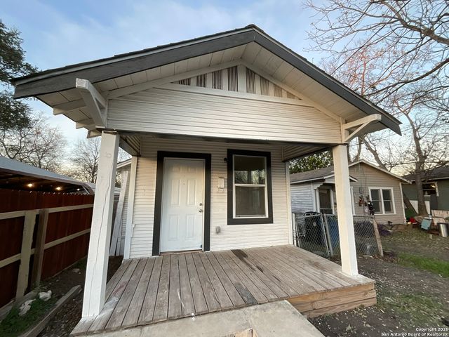 1547 Center, San Antonio, TX 78202