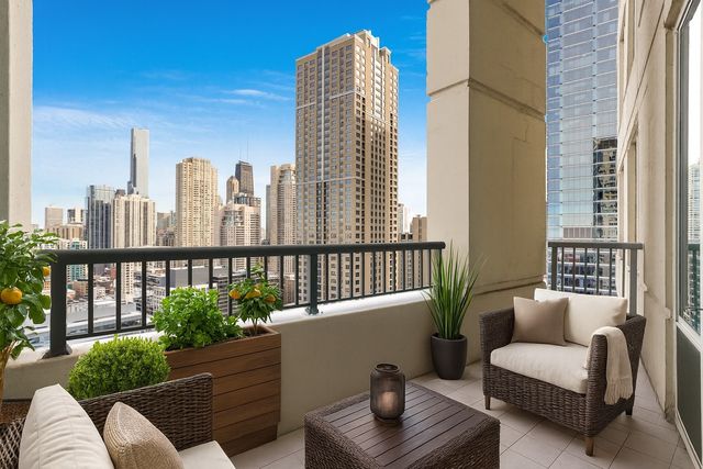 345 N La Salle Drive 3002, Chicago, IL 60654