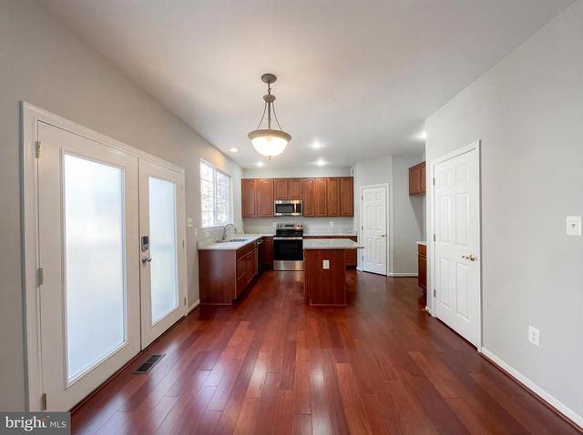 9300 BRADLEY CT, Manassas Park, VA 20111